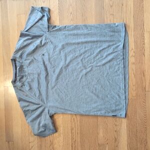 Men's Large Spyder Outside Protection Gear Tee Shirt